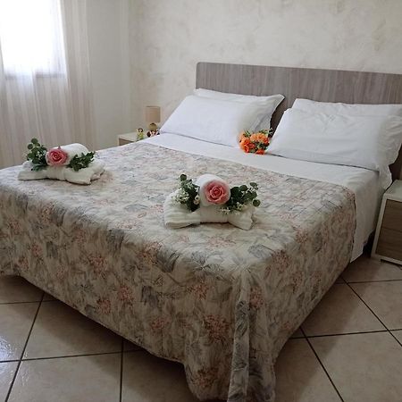 Depandance Con Piscina In Uso In Esclusivo In B&B ซานตันโตนิโอ อาบาเต ภายนอก รูปภาพ